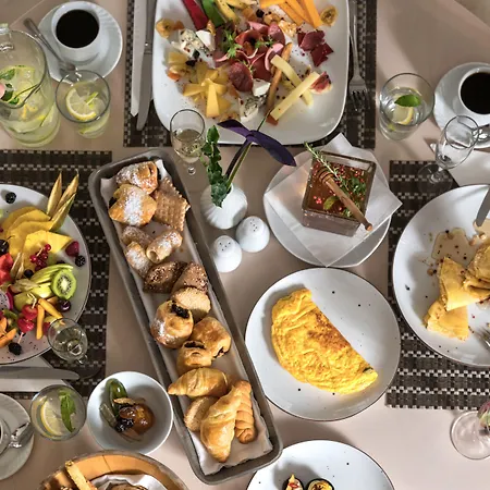 Kassandra Bay Resort, & Katsaros (Skiathos)