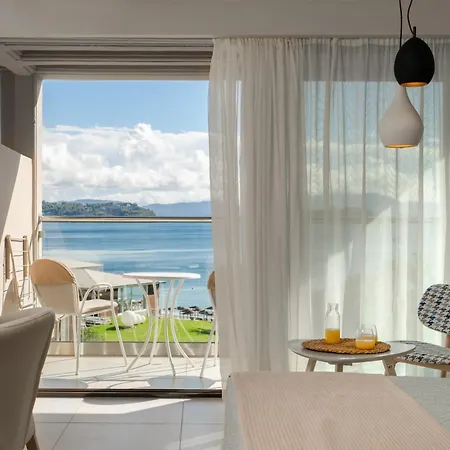 Kassandra Bay Resort, & 5* Katsaros (Skiathos)