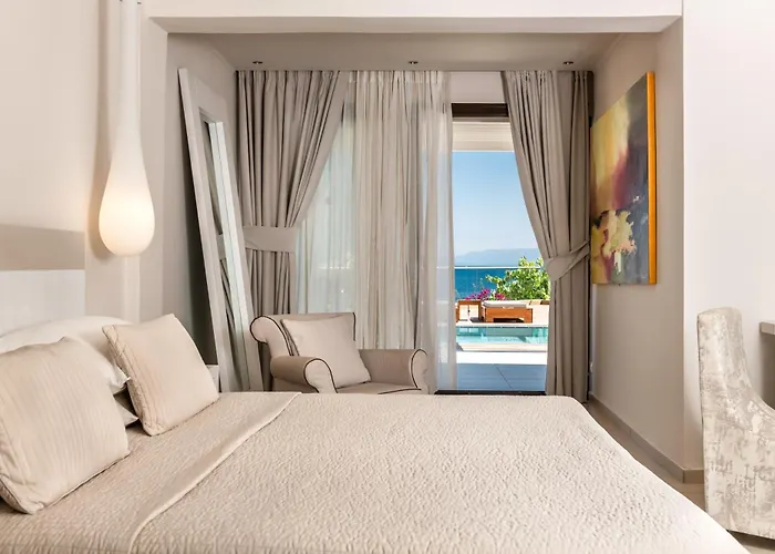 Kassandra Bay Resort, & 5* Katsaros (Skiathos)