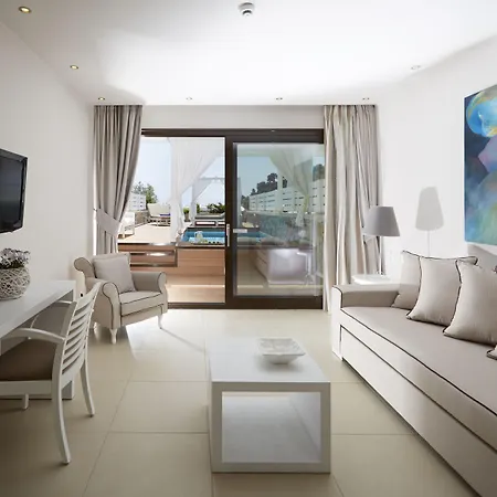 Kassandra Bay Resort, & 酒店