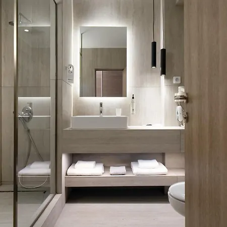 Kassandra Bay Resort, & 5* Katsaros (Skiathos)