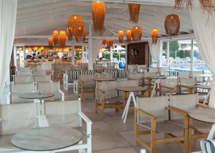 Kassandra Bay Resort, & Katsaros (Skiathos)