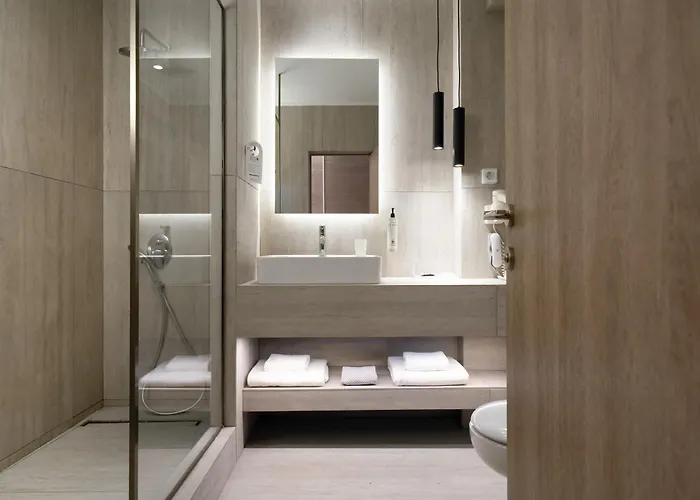 Kassandra Bay Resort, & 5* Katsaros (Skiathos)